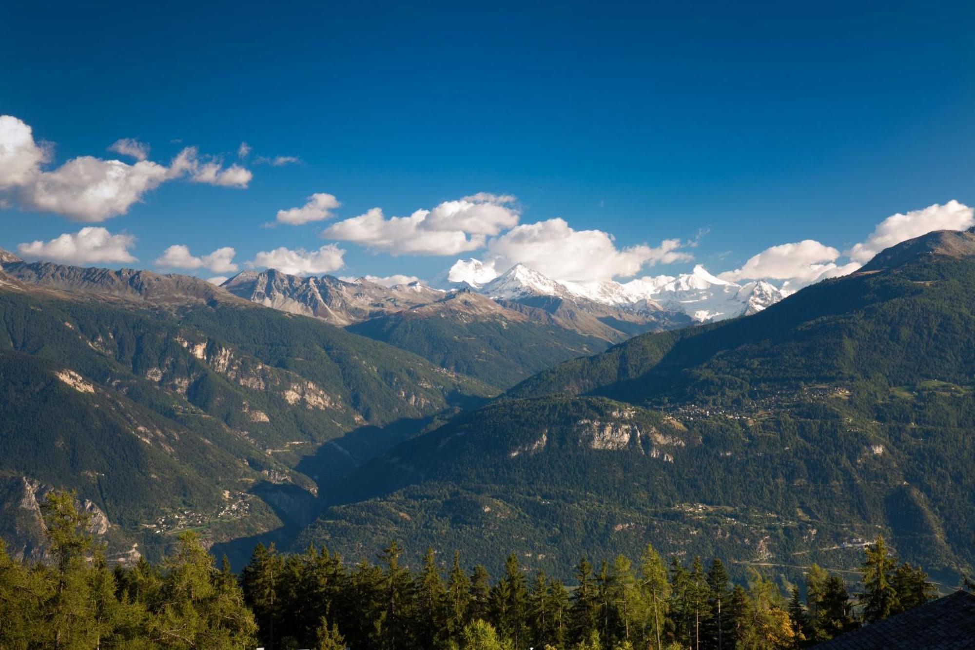 Hotel Helvetia Intergolf Crans-Montana Eksteriør billede