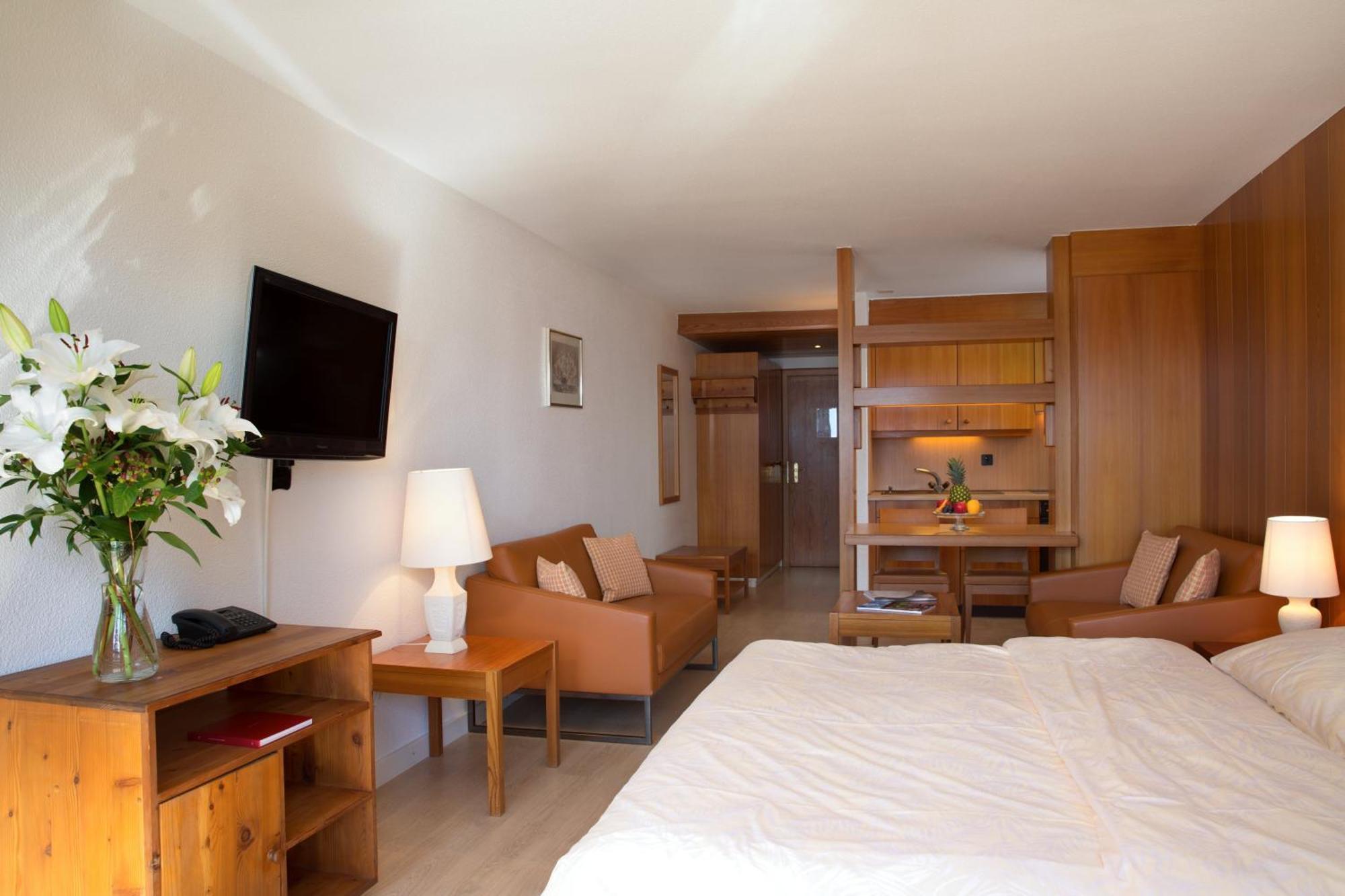 Hotel Helvetia Intergolf Crans-Montana Eksteriør billede