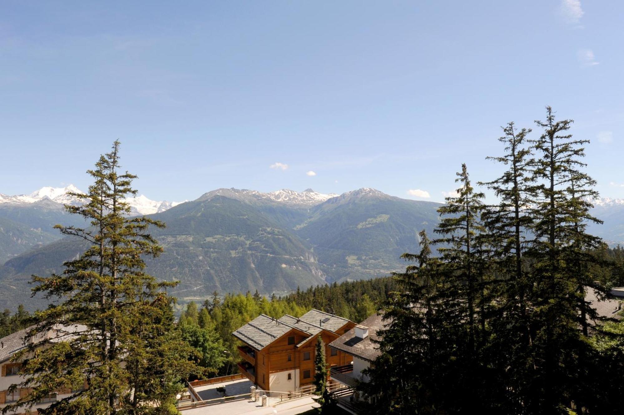 Hotel Helvetia Intergolf Crans-Montana Eksteriør billede